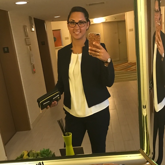 Meet your Posher, Madalyn - Picture 7 of 7